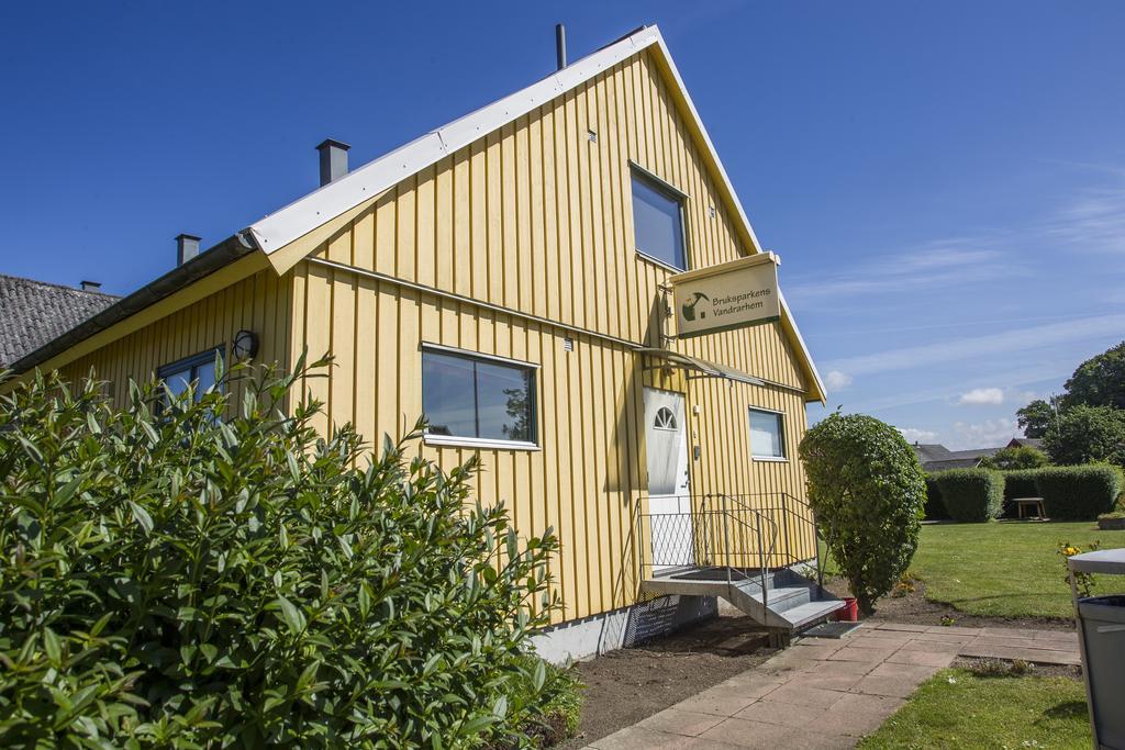 Bruksparkens Hostel Веллинг Экстерьер фото